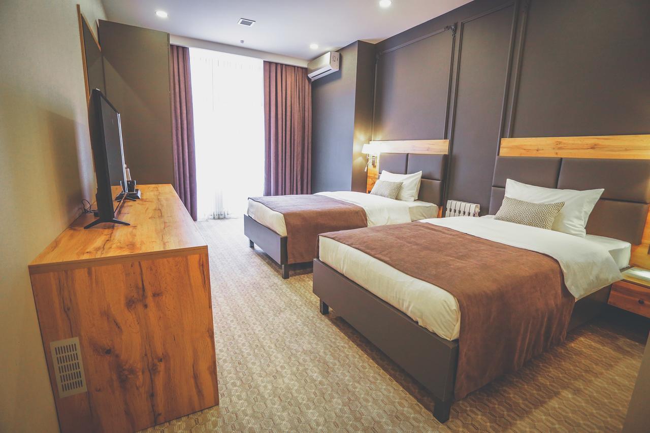 Aurum Hotel Μπισκέκ Εξωτερικό φωτογραφία