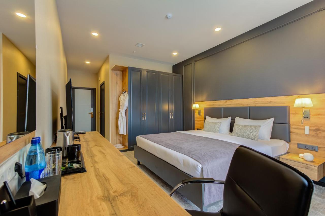 Aurum Hotel Μπισκέκ Εξωτερικό φωτογραφία
